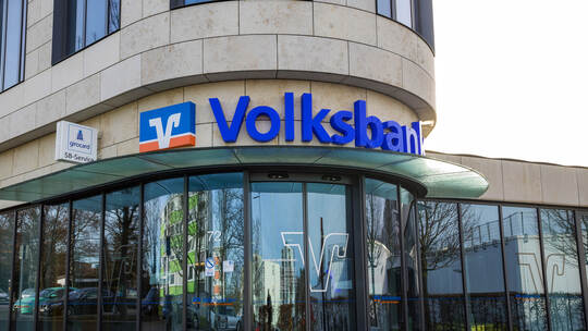 Volksbank Tiergarten 1 Tag Nach Sprengung