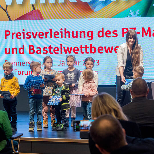 Preisverleihung Mal- und Bastelwettbewerb