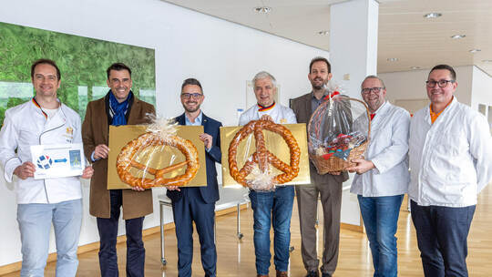 Übergabe Neujahrsgaben Handwerk Landratsamt