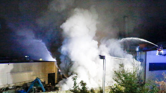 Brand bei Recyclingunternehmen