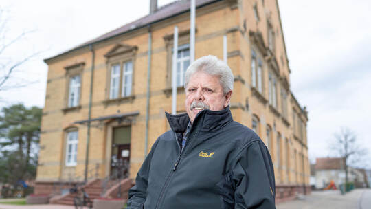 Gespräch mit Ortsvorsteher Siegbert Morlock zu Eingemeindung Hohenwart
