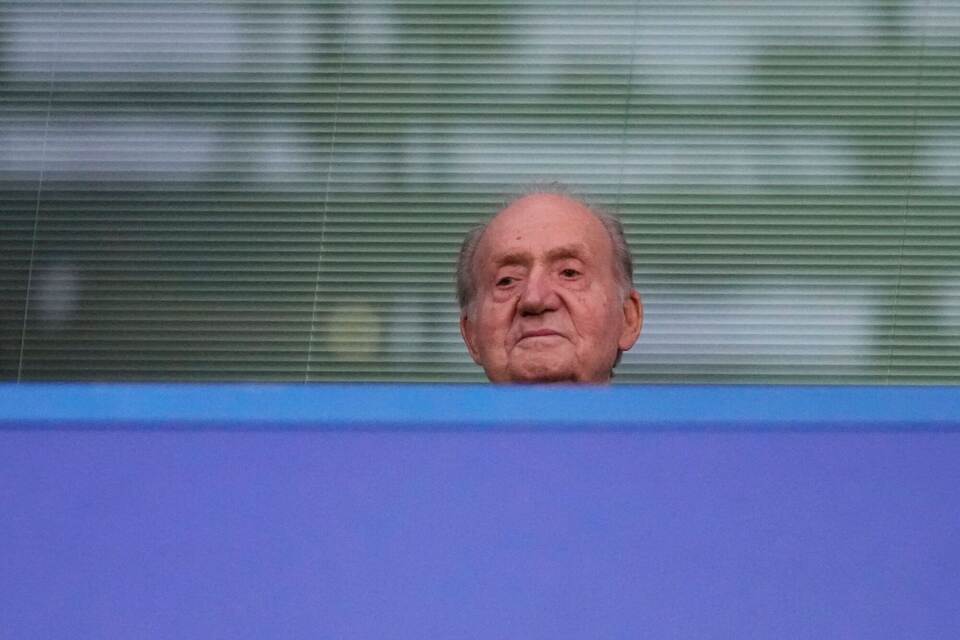 Altkönig Juan Carlos in der Heimat eingetroffen / Boulevard