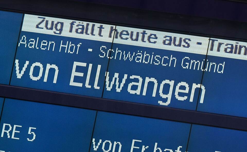 Warnstreik angelaufen: Einschränkungen bei SWEG erwartet - Baden ...