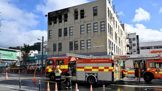 Tote bei Brand in Hostel in Neuseeland