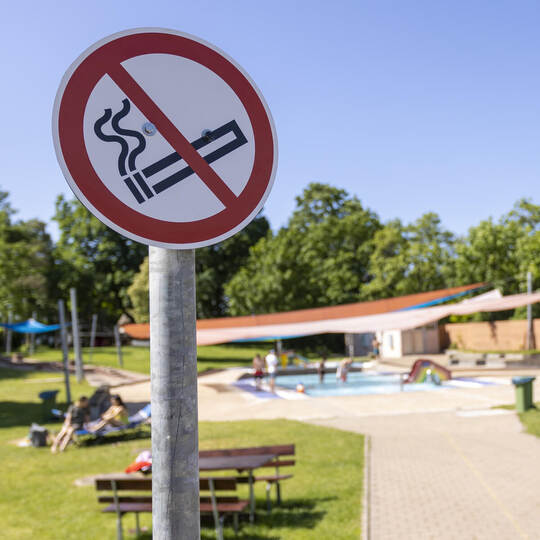 Wartberg Freibad Verbotsschilder