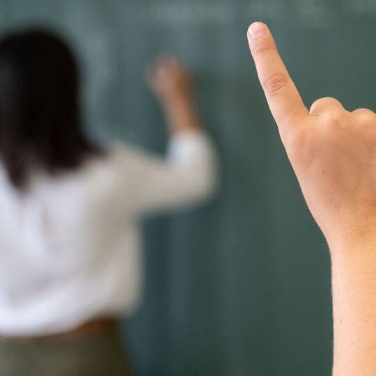 Lehrerin und Schüler