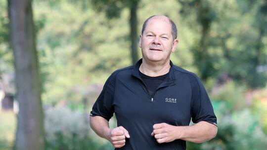 Scholz joggt