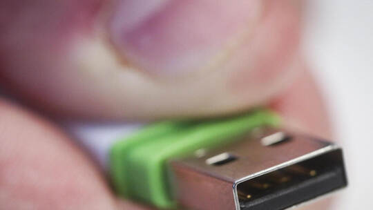 Handwerkskammer Erfurt verteilt Notfall-USB-Sticks an Betriebe