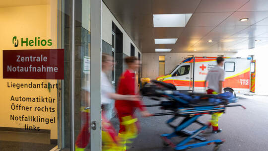 Mitglieder des Ausschusses für Öffentliche Einrichtungen haben sich im Helios Klinikum (Archivfoto) ein Bild vor Ort gemacht. Me Zentrale Notaufnahme Helios