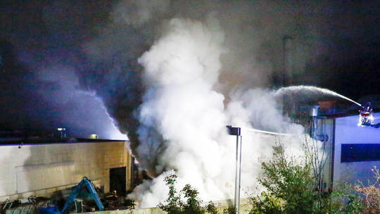 Brand bei Recyclingunternehmen