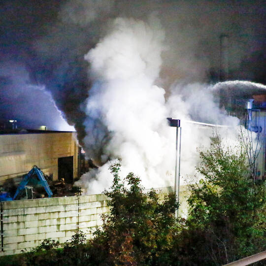 Brand bei Recyclingunternehmen