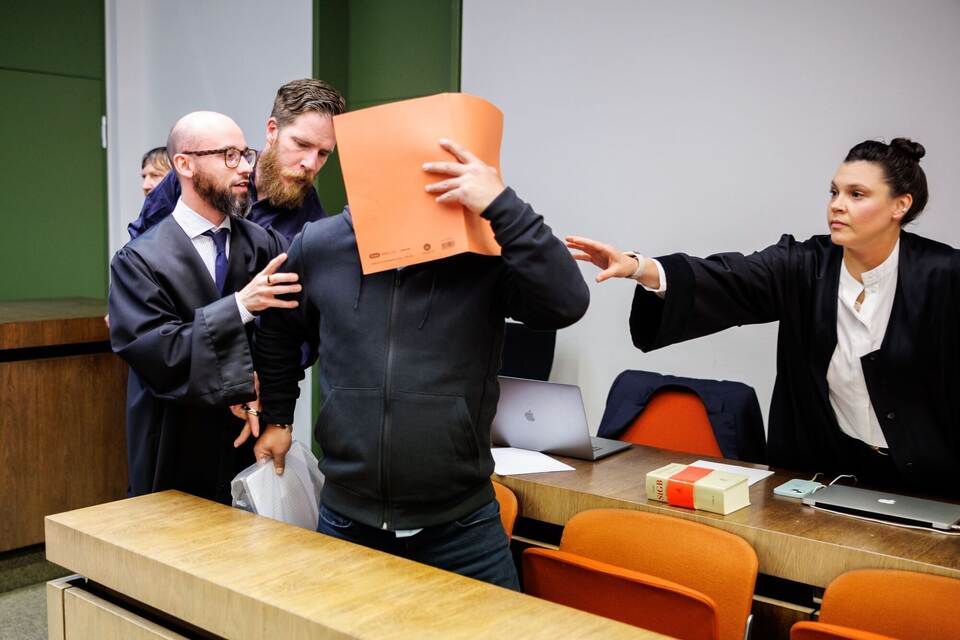 Haftstrafe wegen Vergewaltigung bei Fesselspielen - Deutschland und