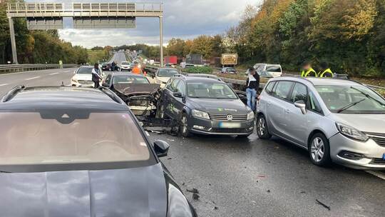 Massenkarambolage auf der A81 Massenkarambolage auf der A81