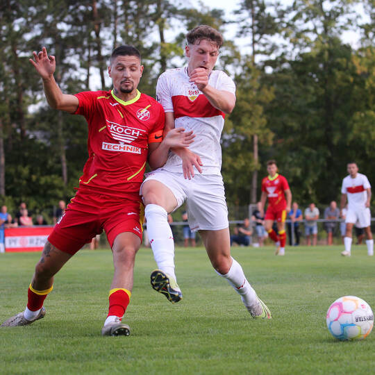 Fußball 1. CFR Pforzheim vs. VfB Stuttgart II