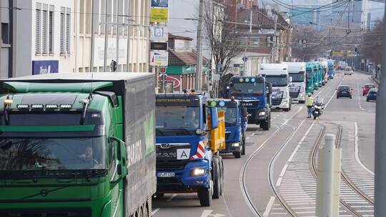 Demo-Zug in Stuttgart