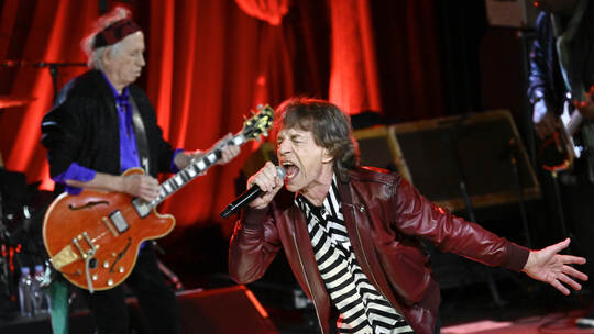 Beatles und Stones stürmten 2023 die Charts