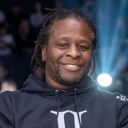 Mola Adebisi