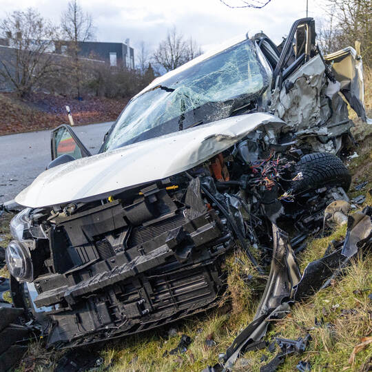 Unfall Hohenäckerallee 2 PKW