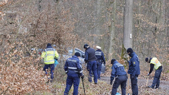 Suchmassnahme der Polizei nach dem Fund einer Leiche.