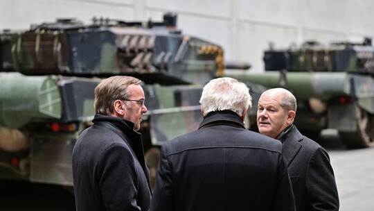Scholz, Pistorius und Papperger Scholz, Pistorius und Papperger