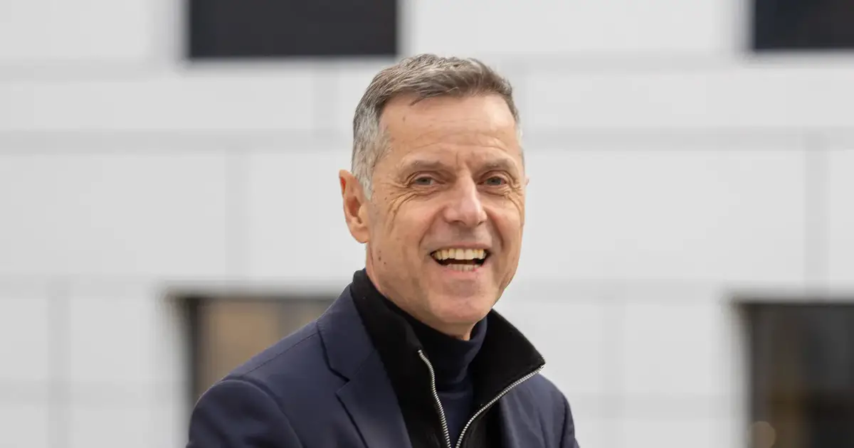 Nach Projekten in China StarArchitekt Wolfgang Frey will im Enzkreis