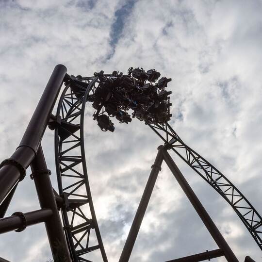 Neue Achterbahn Voltron Nevera wird im Europa-Park erprobt