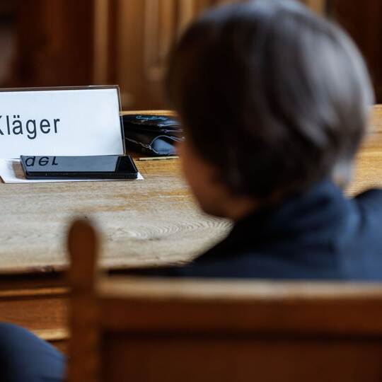 Frau verklagt Impfstoffhersteller auf Schadenersatz