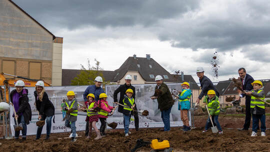 Birkenfeld Spatenstich Neubau Kindergarten Bibliothek