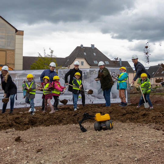 Birkenfeld Spatenstich Neubau Kindergarten Bibliothek