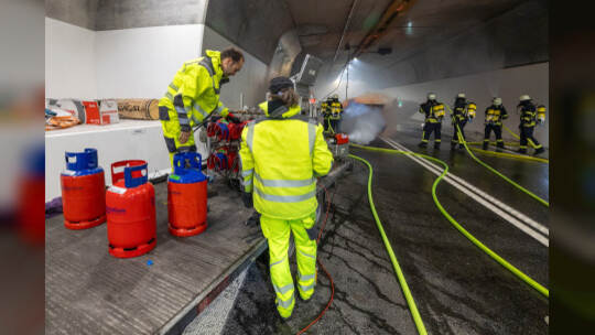 Großübung Feuerwehr Arlinger Tunnel
