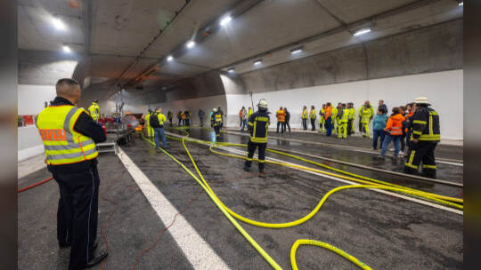 Großübung Feuerwehr Arlinger Tunnel