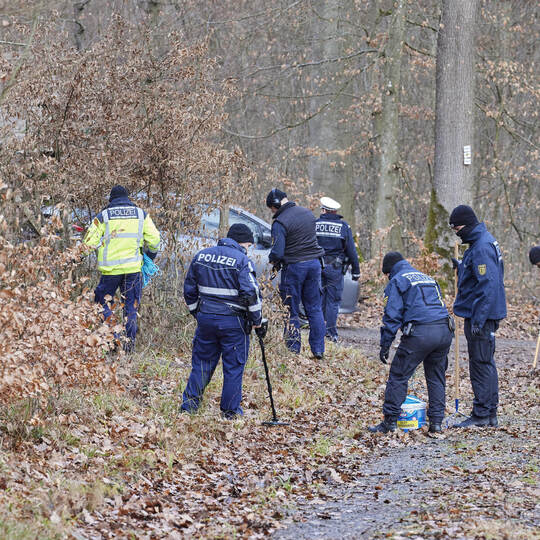 Suchmassnahme der Polizei nach dem Fund einer Leiche.