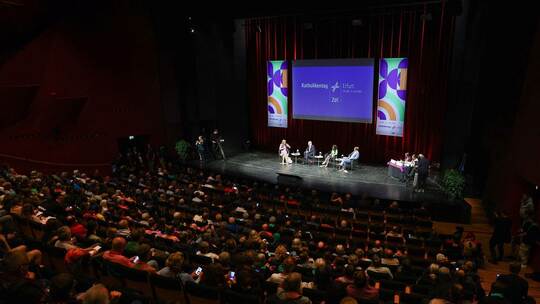 Podiumsdiskussion Podiumsdiskussion