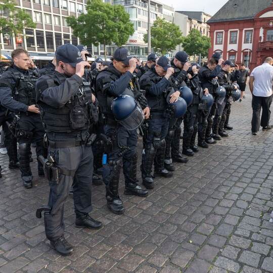 Trauer um getöteten Polizisten in Mannheim
