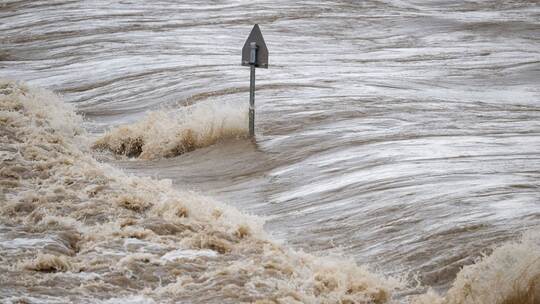 Hochwasser in Baden-Württemberg - Heidelberg Hochwasser in Baden-Württemberg - Heidelberg