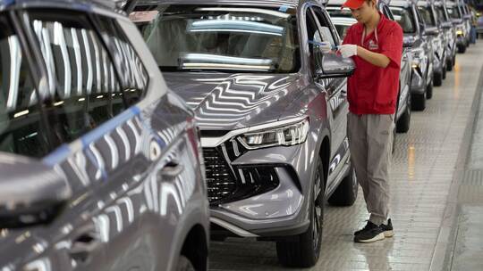 Chinas Wirtschaft - Autoindustrie Chinas Wirtschaft - Autoindustrie