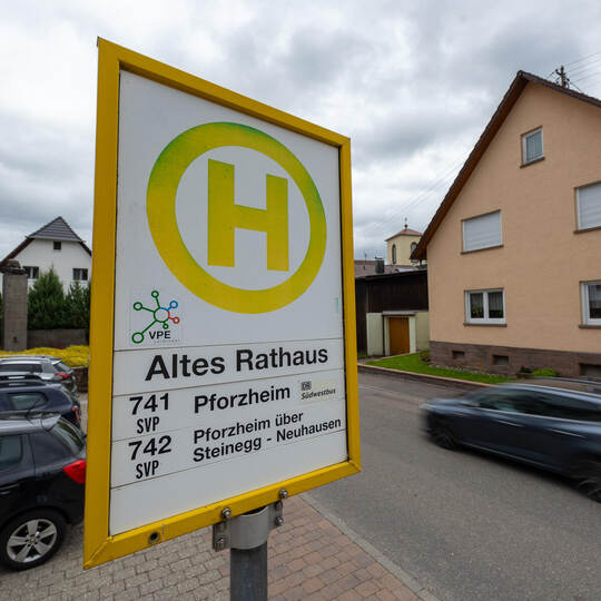 Hamberg Bushaltestelle Altes Rathaus