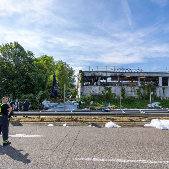 Brand Lagerhalle B10 Eutinger Talweg