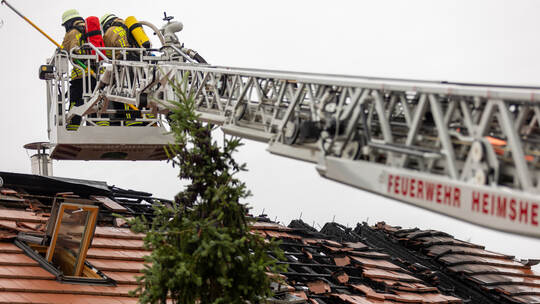 Dachstuhlbrand Tiefenbronn Mörikestraße