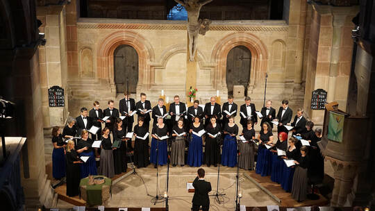 Ein Klosterkonzert der besonderen Art erleben die Zuhörer mit dem Maulbronner Kammerchor. Dietmar Bastian