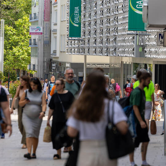 Innenstadt FuZo Galeria Einkaufen