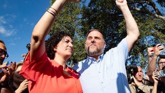 Katalanische Separatisten-Chefin nach Spanien zurückgekehrt Katalanische Separatisten-Chefin nach Spanien zurückgekehrt