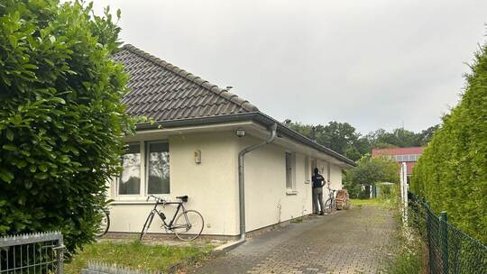 Polizei geht gegen rechtsextremes Magazin «Compact» vor