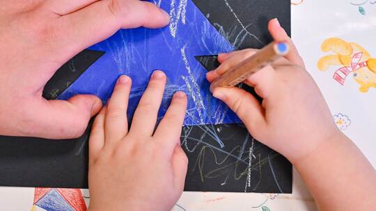 Das Kindergeld soll sowohl 2025 als auch 2026 steigen.