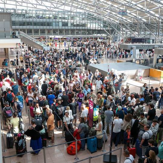 Weltweite IT-Ausfälle - Flughafen Hamburg Weltweite IT-Ausfälle - Flughafen Hamburg