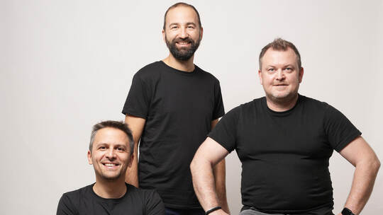 Führen das Pforzheimer KI-Unternehmen SearchHub (von links): Andreas Wagner, Siegfried Schüle und Mathias Duda. Foto: Richard Ro