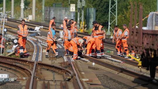 Sanierung Bahnstrecke Köln - Frankfurt Sanierung Bahnstrecke Köln - Frankfurt