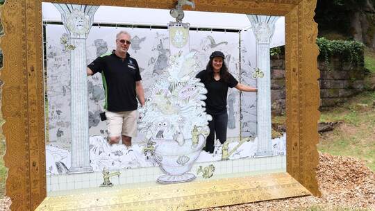 Haben Freude an der Reise ins Wunderland: Ilona Trimbacher und Projektleiter Thomas Lohrer. Gabriele Meyer