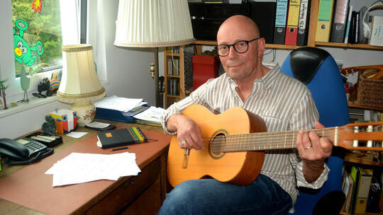 Der Illinger Kirchenmusiker, Komponist und Texter Thomas Knodel hat ein Lied für die Landesgartenschau in Sachsen-Anhalt geschri