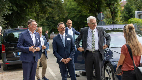 Winfried Kretschmann Besuch Hochhaus CARL